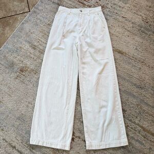 Madewell The Harlow Wide-Leg Jeans in a white wash